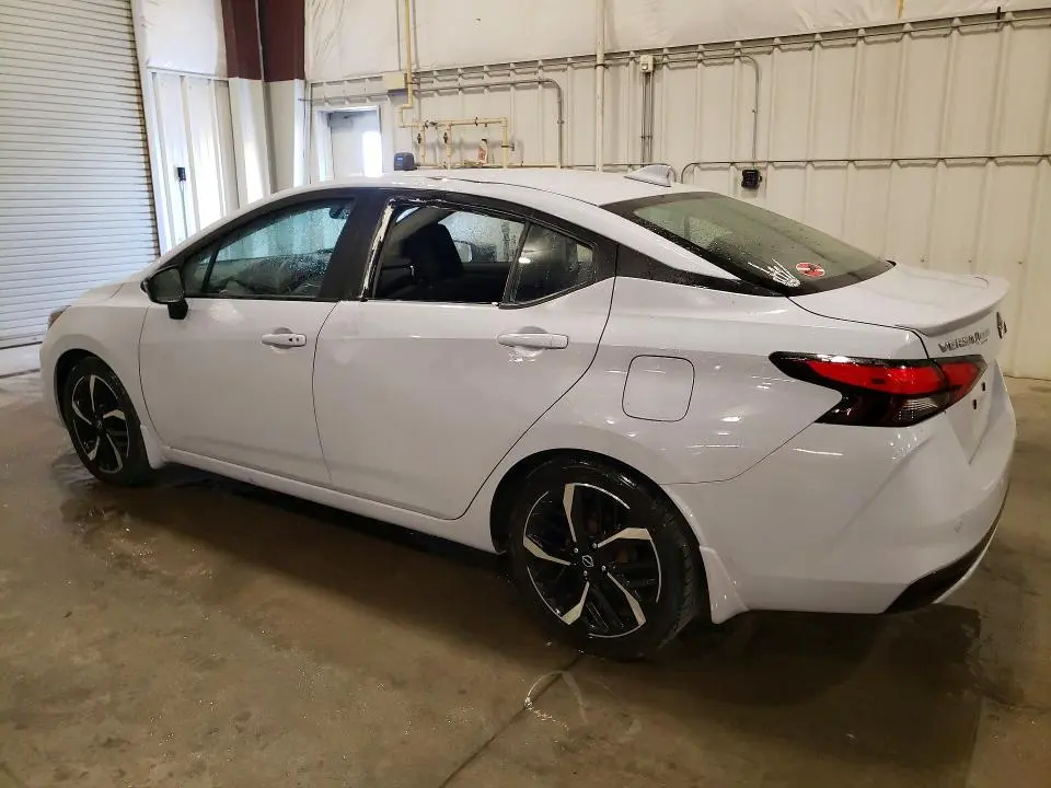 2023 NISSAN VERSA SR  