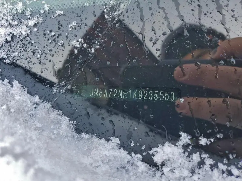 2019 INFINITI QX80 LUXE  