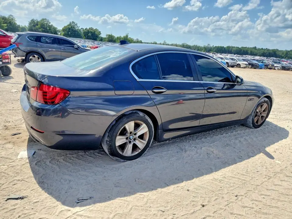 2013 BMW 528XI   