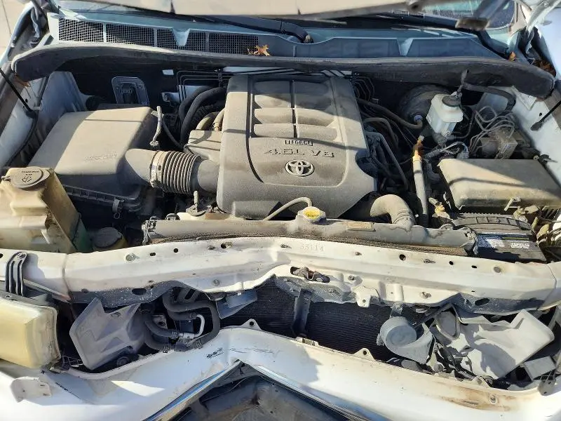 2013 TOYOTA TUNDRA CREWMAX SR5  