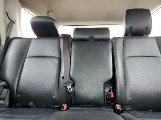 2011 TOYOTA 4RUNNER SR5  