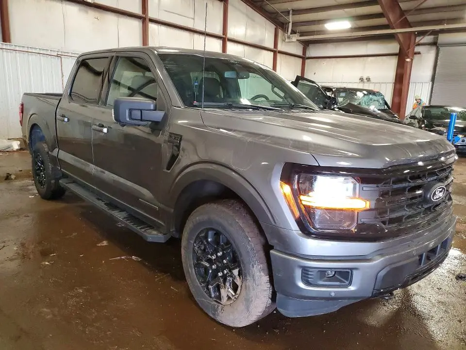 2024 FORD F150 XLT  
