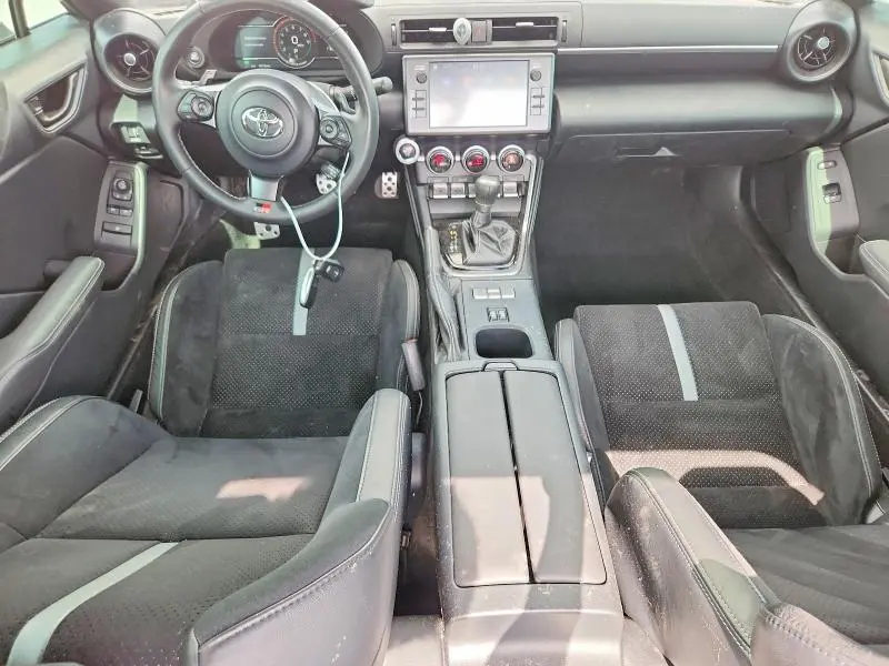 2025 TOYOTA GR 86 PREMIUM  