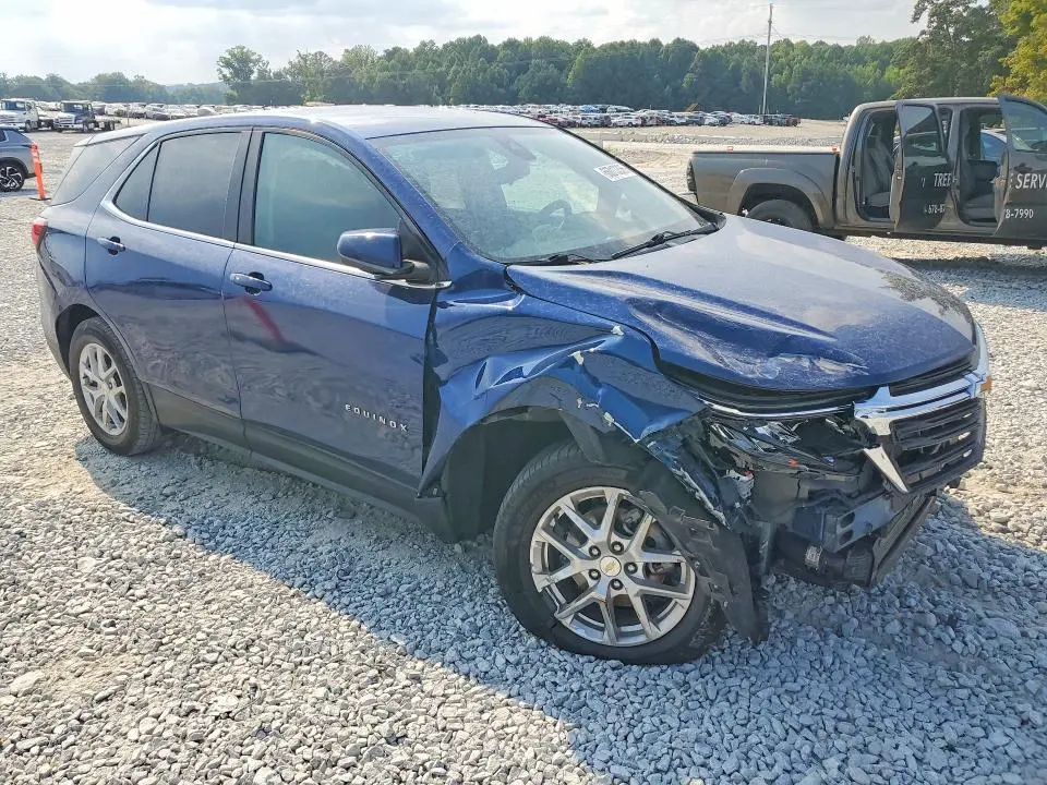 2022 CHEVROLET EQUINOX LT  