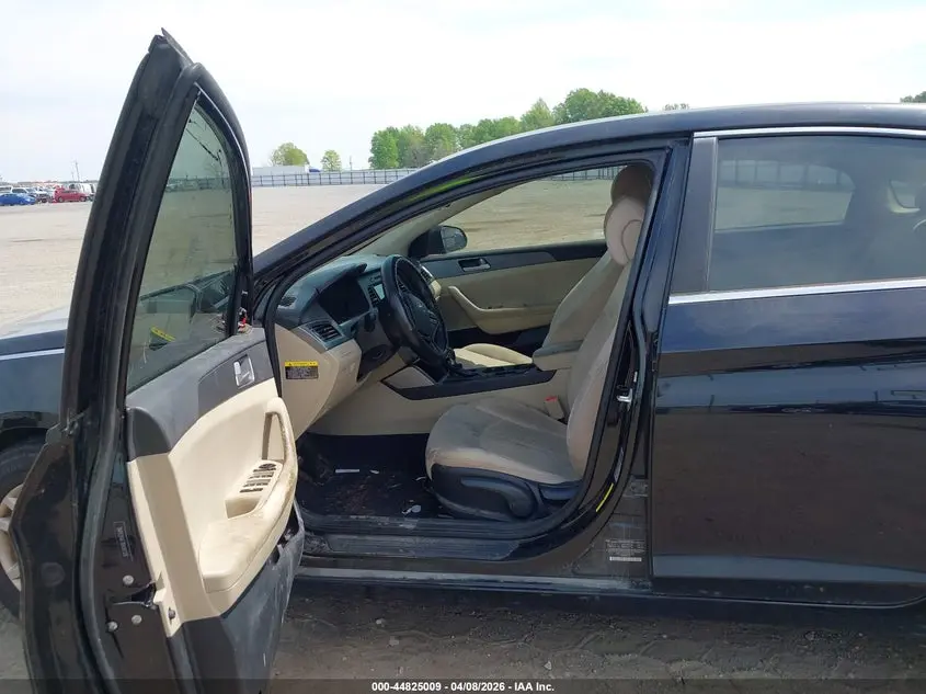 2016 HYUNDAI SONATA SE