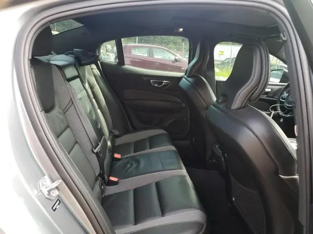 2019 VOLVO S60 T6 R-DESIGN  