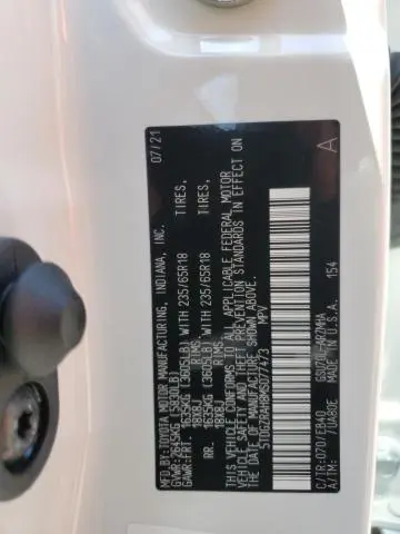 2021 TOYOTA HIGHLANDER XLE  