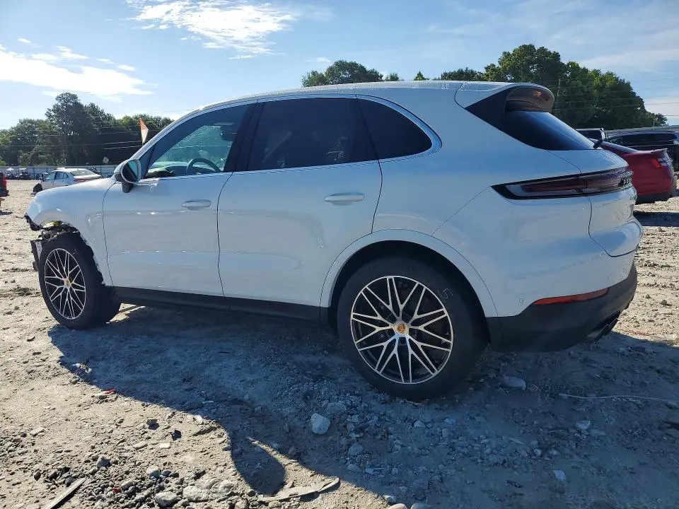 2026 PORSCHE CAYENNE   