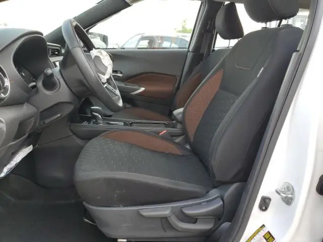 2023 NISSAN KICKS SR  