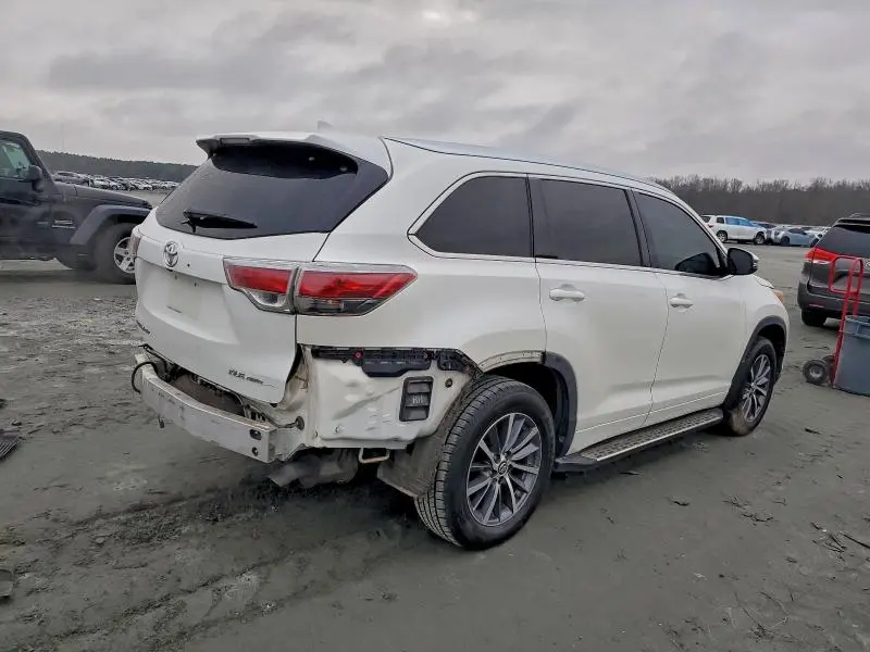 2014 TOYOTA HIGHLANDER XLE  