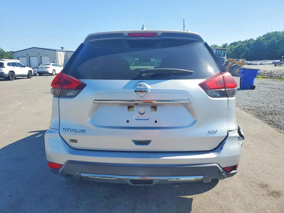 2018 NISSAN ROGUE SV  