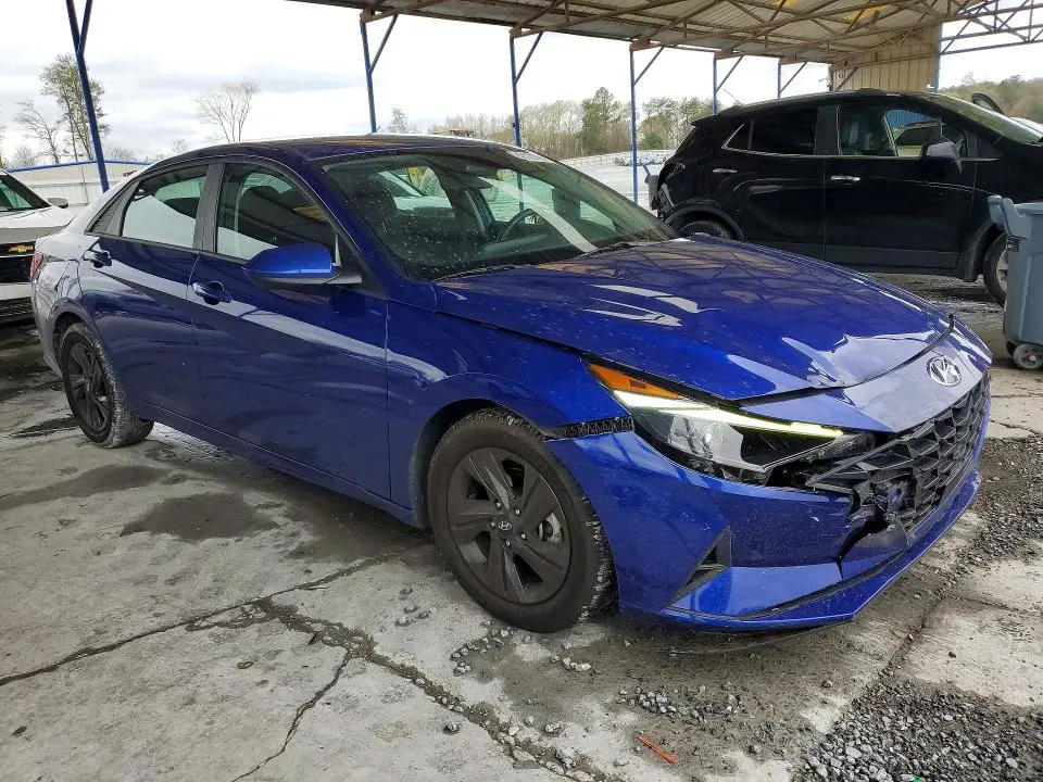 2021 HYUNDAI ELANTRA SEL  