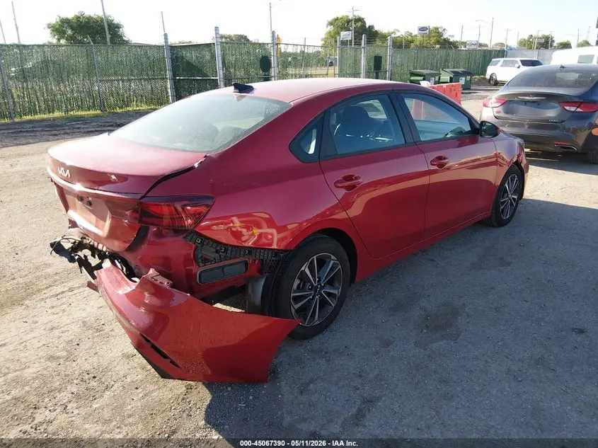 2024 KIA FORTE LXS