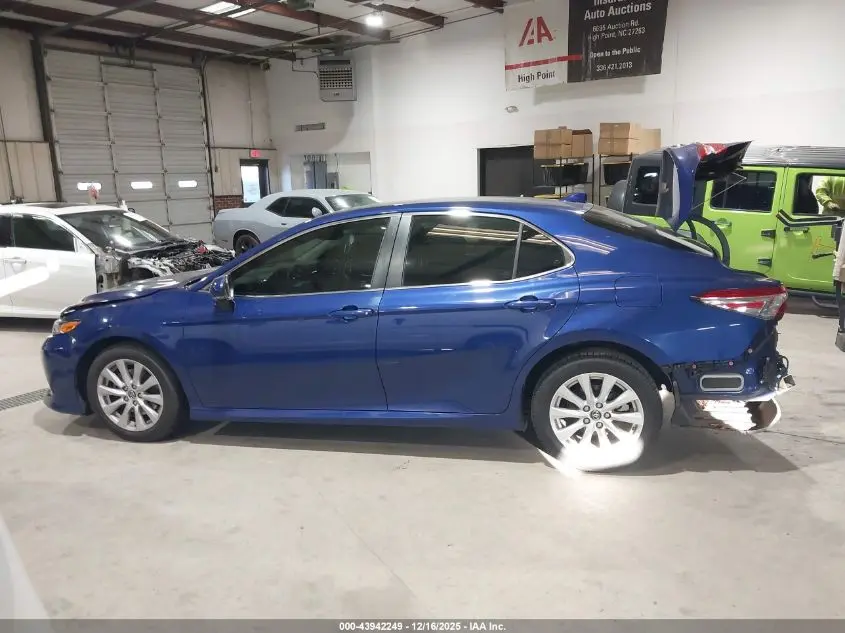 2018 TOYOTA CAMRY LE