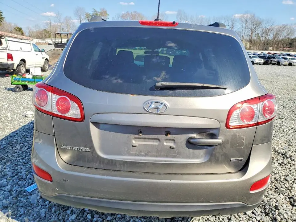 2012 HYUNDAI SANTA FE GLS  