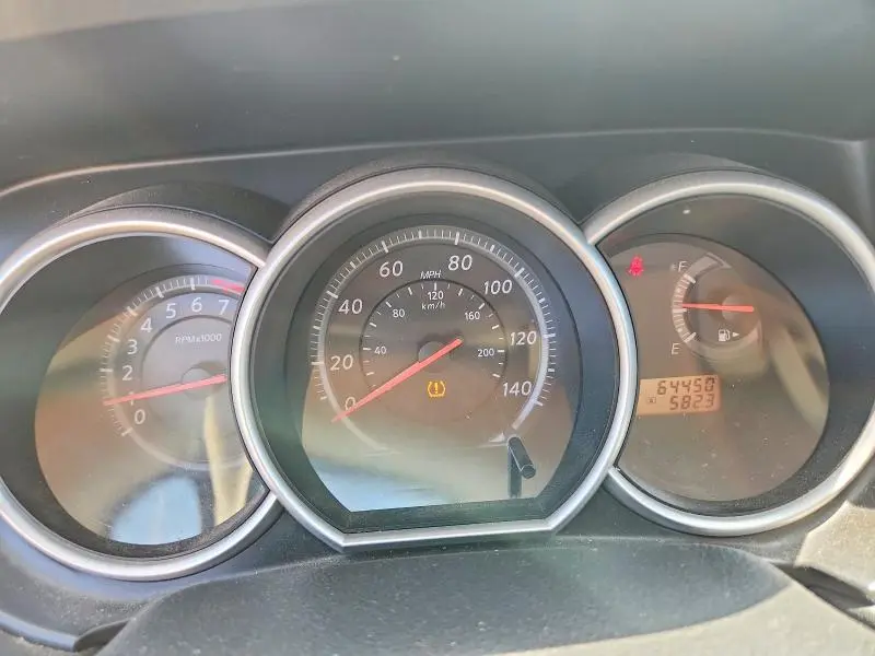 2011 NISSAN VERSA 1.8 S  
