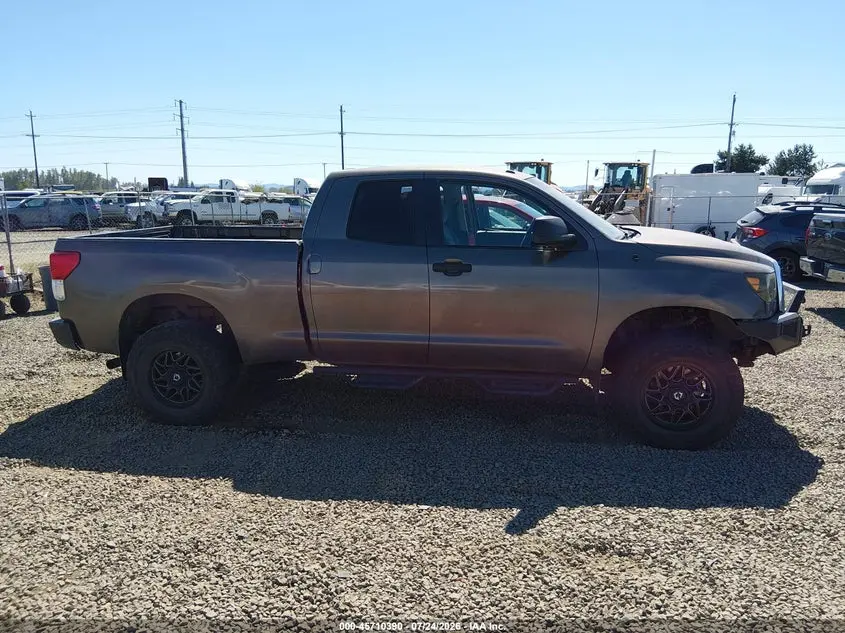2011 TOYOTA TUNDRA GRADE 5.7L V8