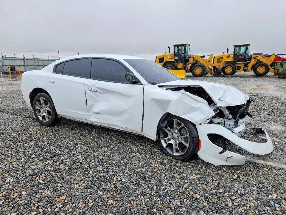 2017 DODGE CHARGER SXT  