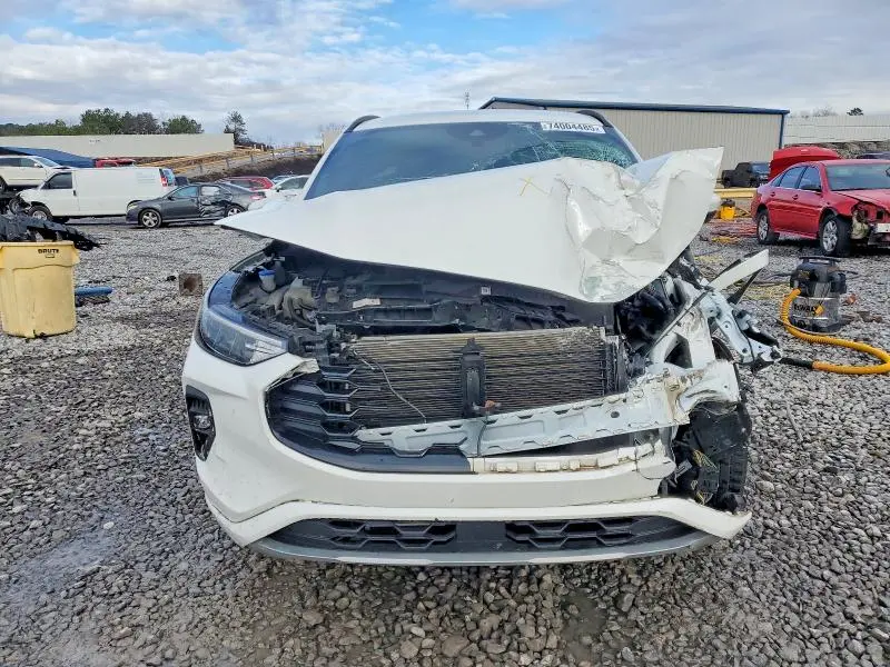 2023 FORD ESCAPE ST LINE SELECT  