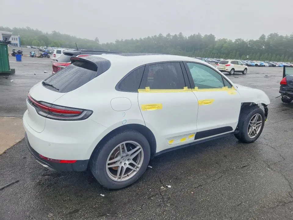 2019 PORSCHE MACAN   