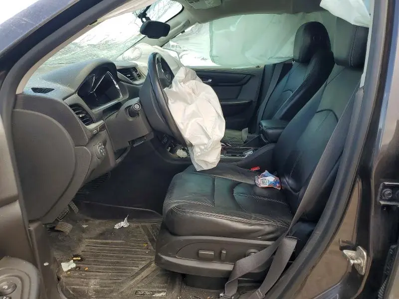 2013 CHEVROLET TRAVERSE LT  