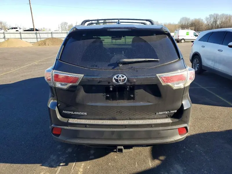 2016 TOYOTA HIGHLANDER LIMITED  