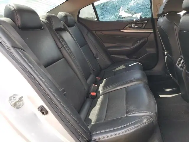 2020 NISSAN MAXIMA SV  