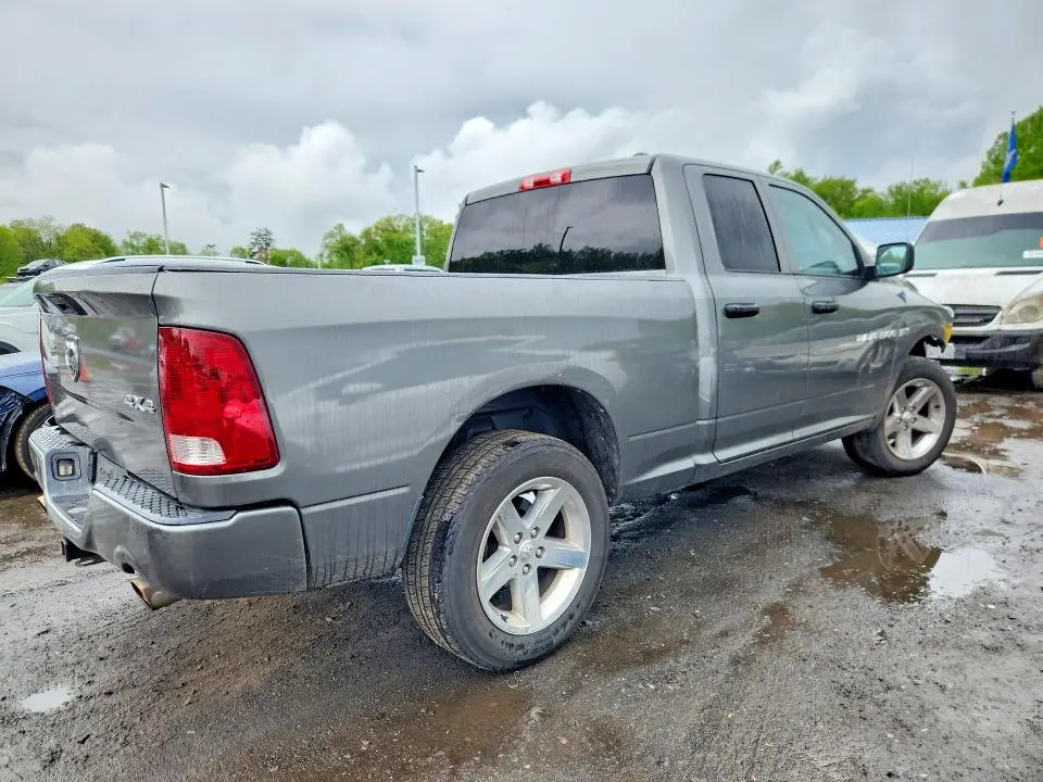 2012 DODGE RAM 1500 ST  