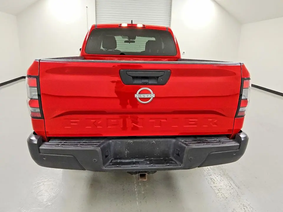 2024 NISSAN FRONTIER S  