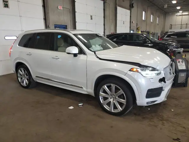 2018 VOLVO XC90 T6  