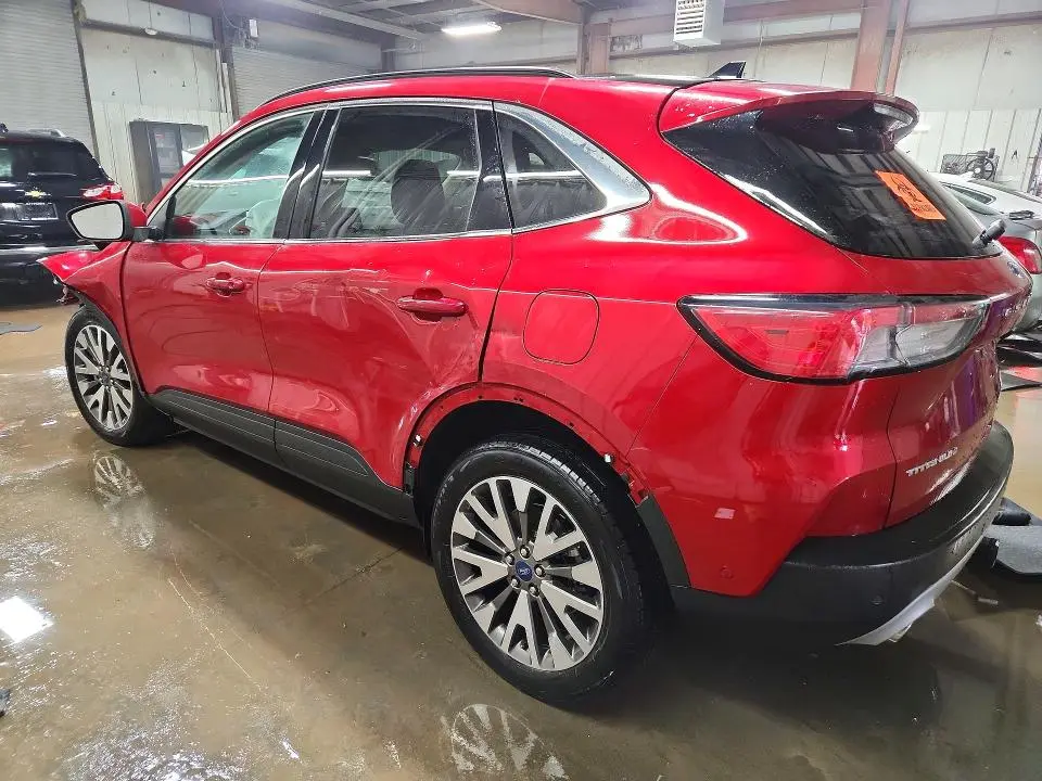 2020 FORD ESCAPE TITANIUM  