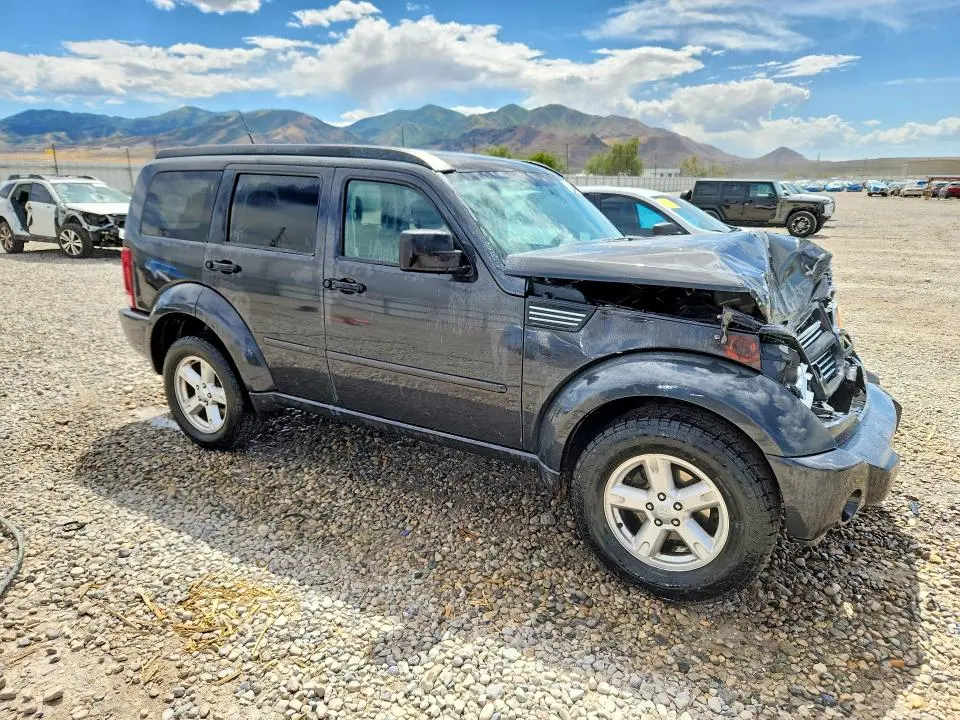 2011 DODGE NITRO SXT  