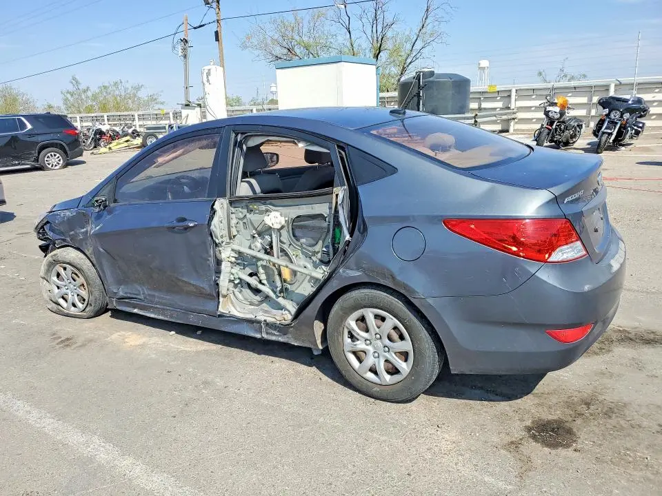 2012 HYUNDAI ACCENT GLS  