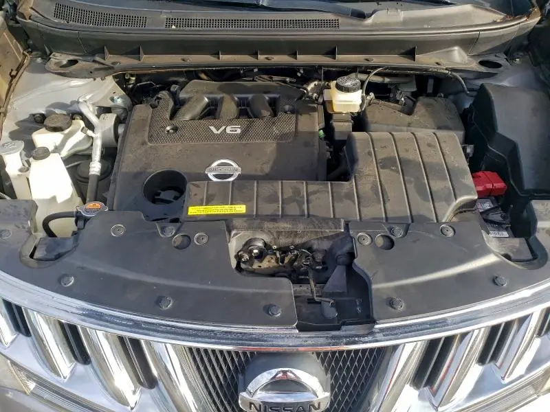 2010 NISSAN MURANO S  