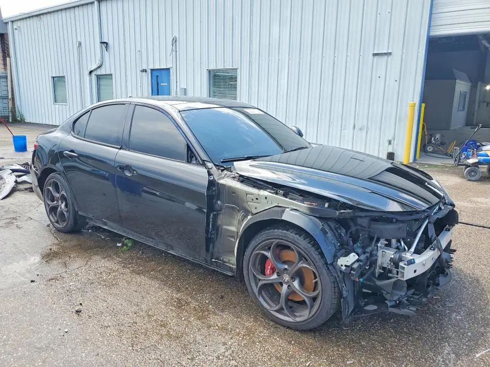 2019 ALFA ROMEO GIULIA   