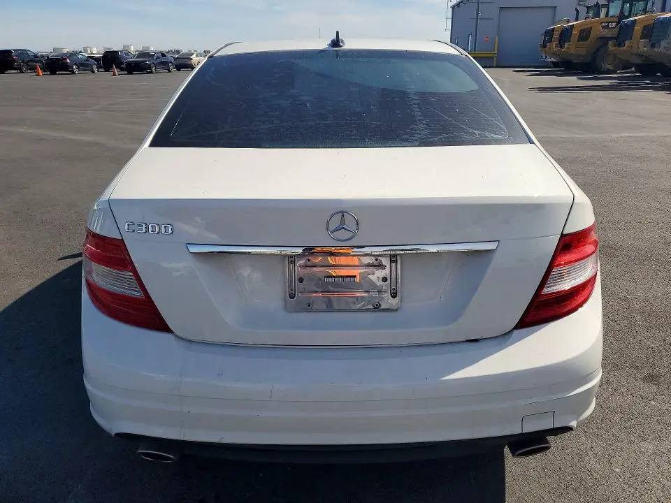 2011 MERCEDES-BENZ C 300  
