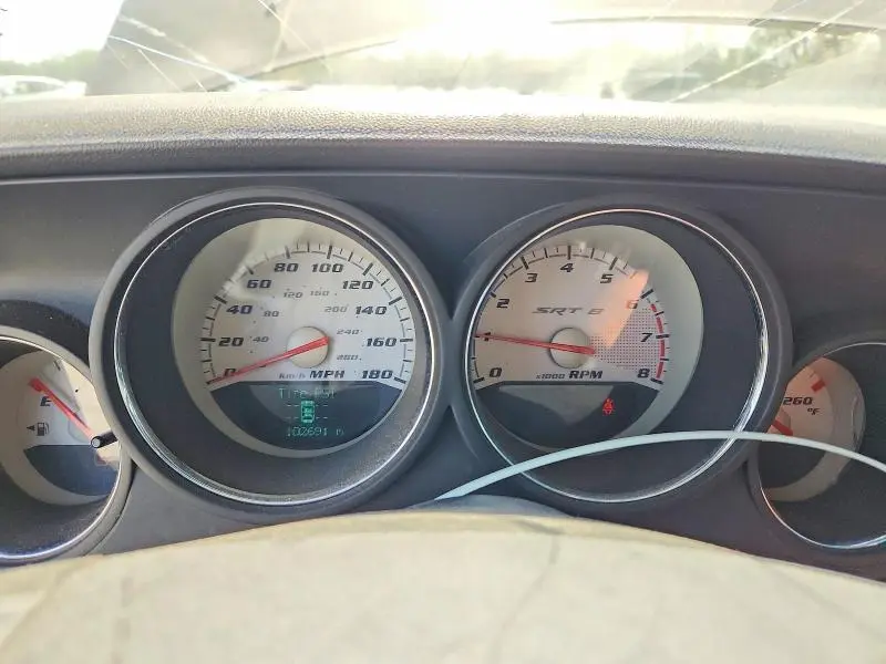 2010 DODGE CHALLENGER SRT-8  