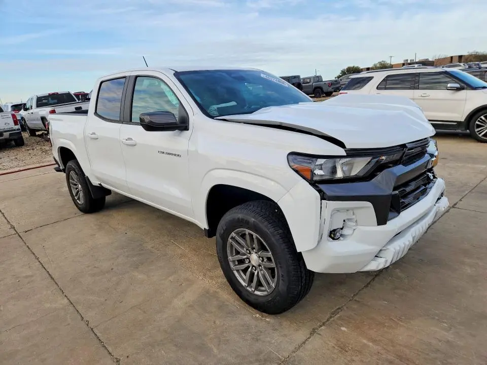 2023 CHEVROLET COLORADO LT  