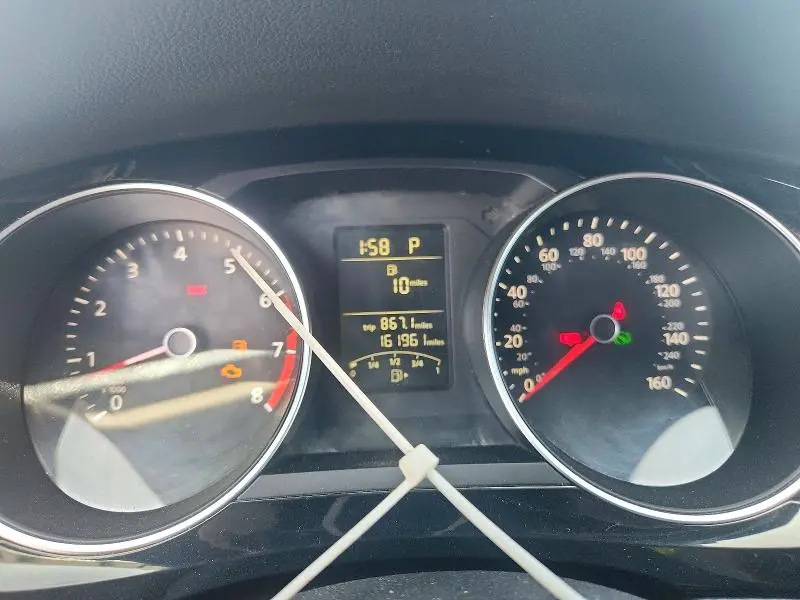 2015 VOLKSWAGEN JETTA SE  