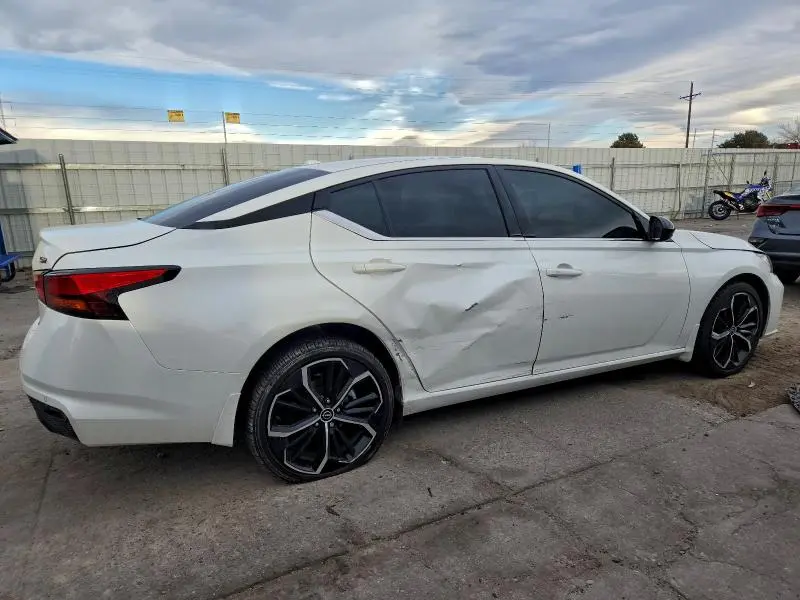 2024 NISSAN ALTIMA SR  