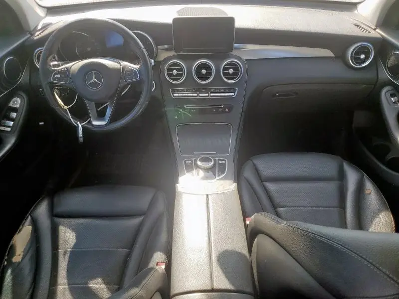 2017 MERCEDES-BENZ GLC 300