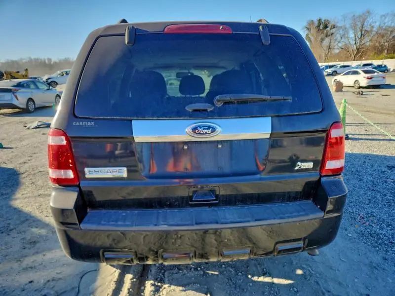 2011 FORD ESCAPE LIMITED  