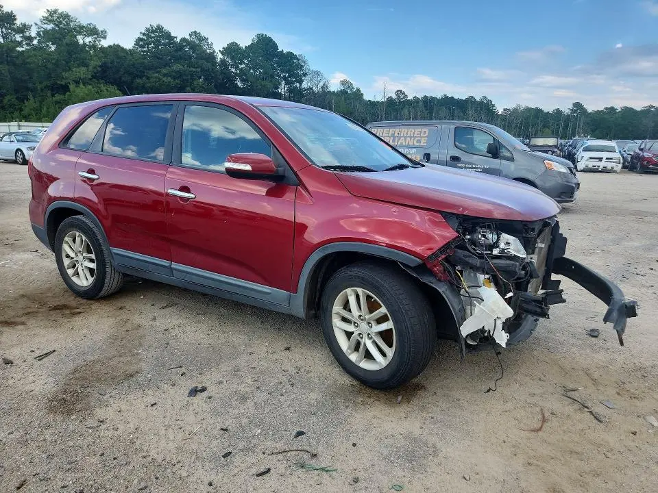 2014 KIA SORENTO LX  