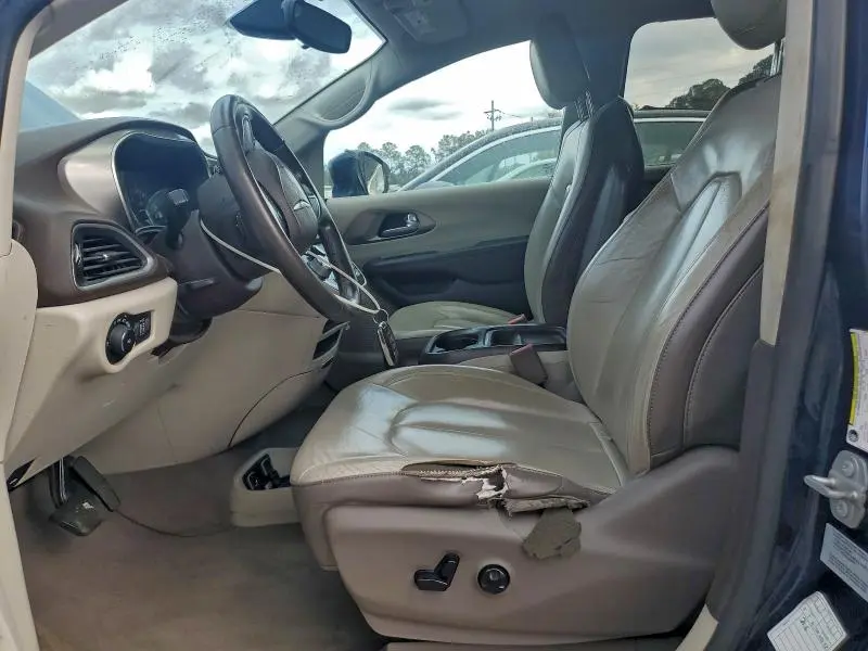 2017 CHRYSLER PACIFICA TOURING L  