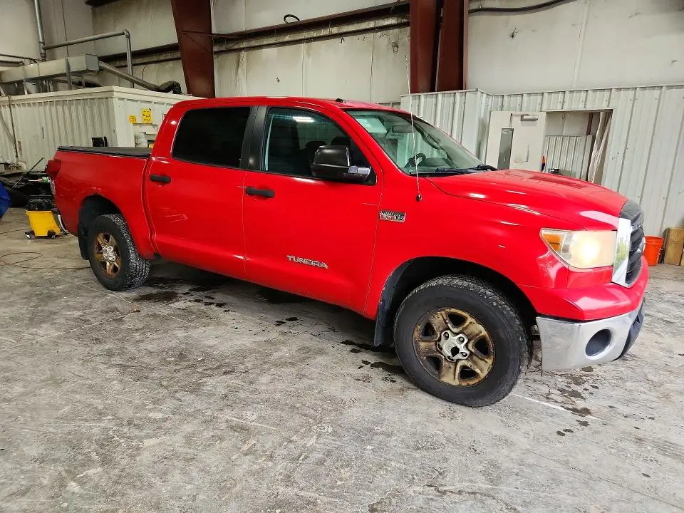 2011 TOYOTA TUNDRA CREWMAX SR5  