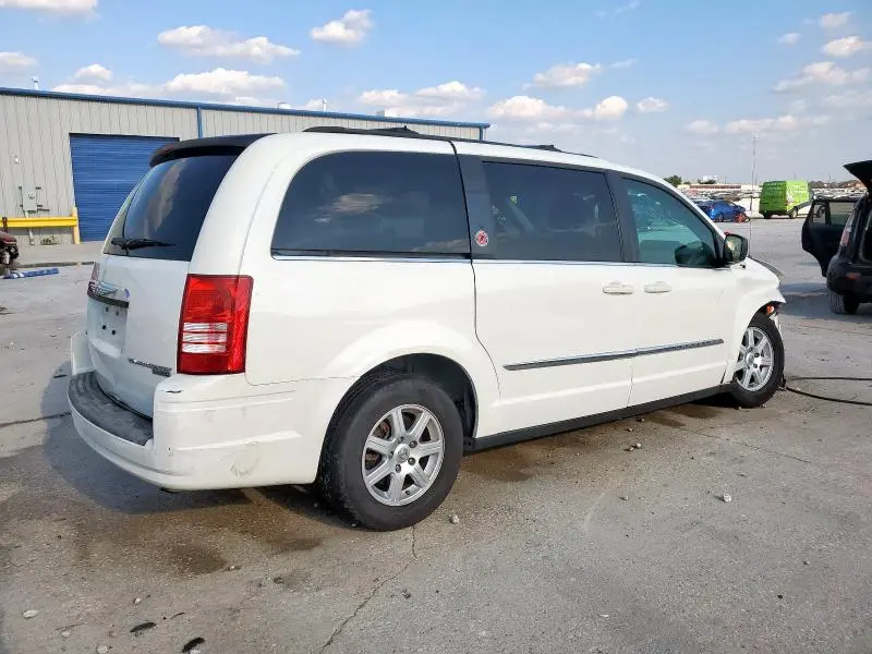 2010 CHRYSLER TOWN & COUNTRY LX  