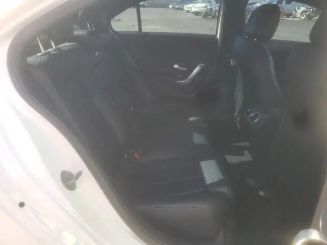 2019 MERCEDES-BENZ A 220  