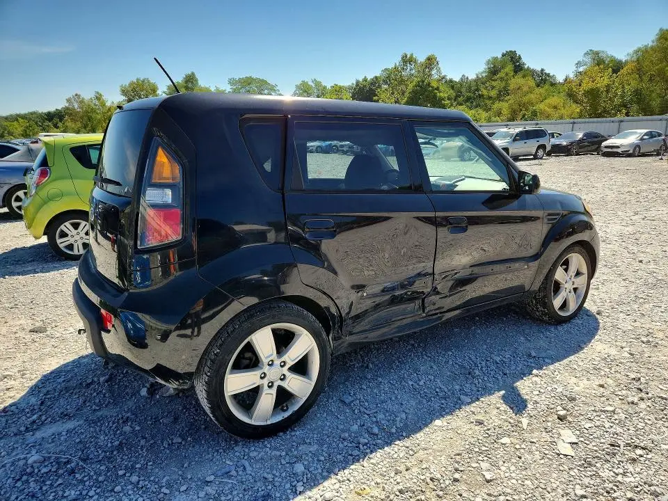 2010 KIA SOUL +  