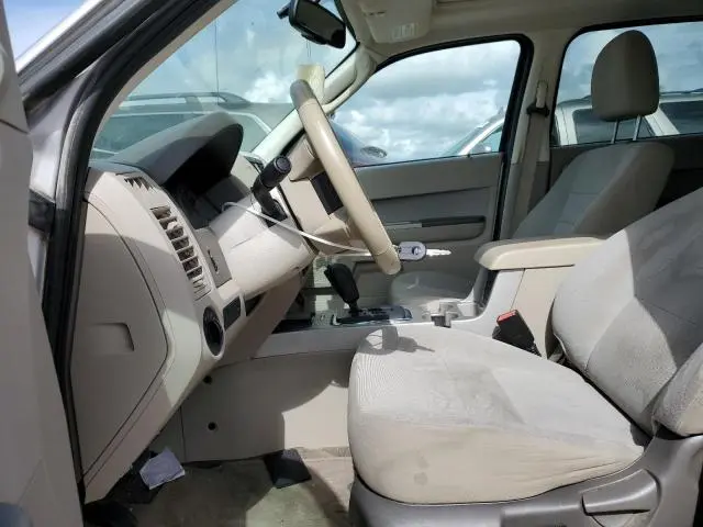 2011 FORD ESCAPE XLT  