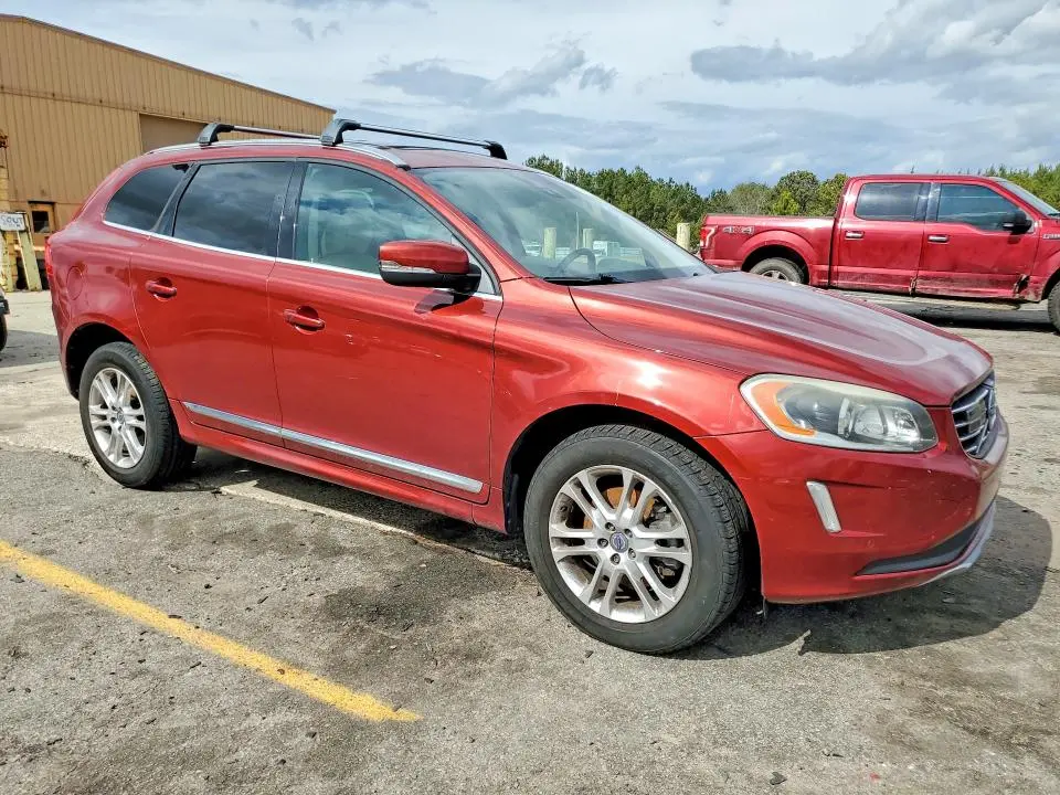2016 VOLVO XC60 T5 PLATINUM  